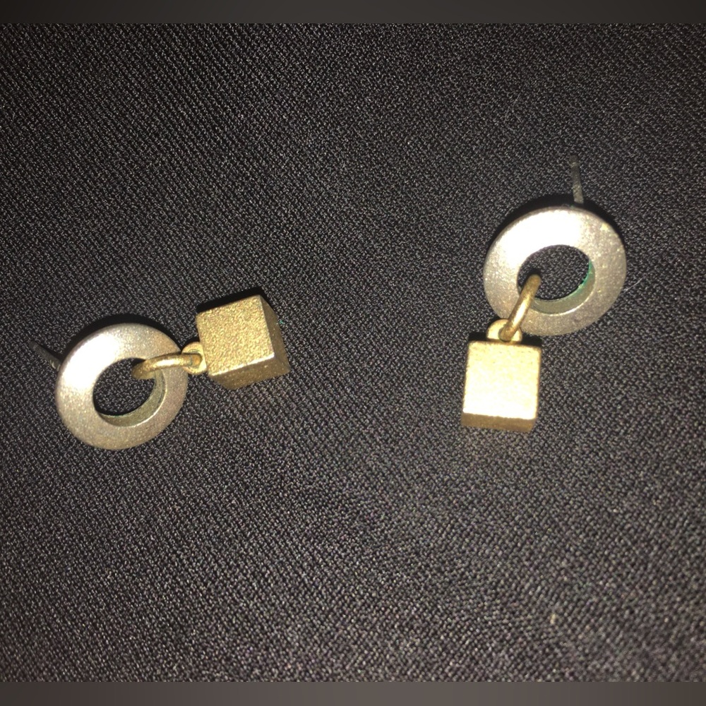 Pierced Earrings - Picture 2 of 3